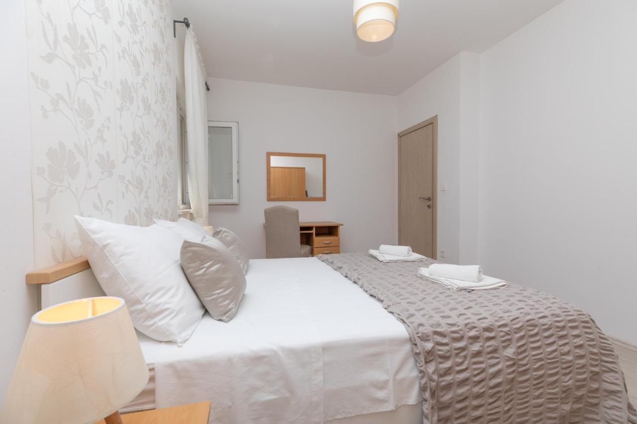 Apartments Villa Carica B&B Mimice Exterior photo